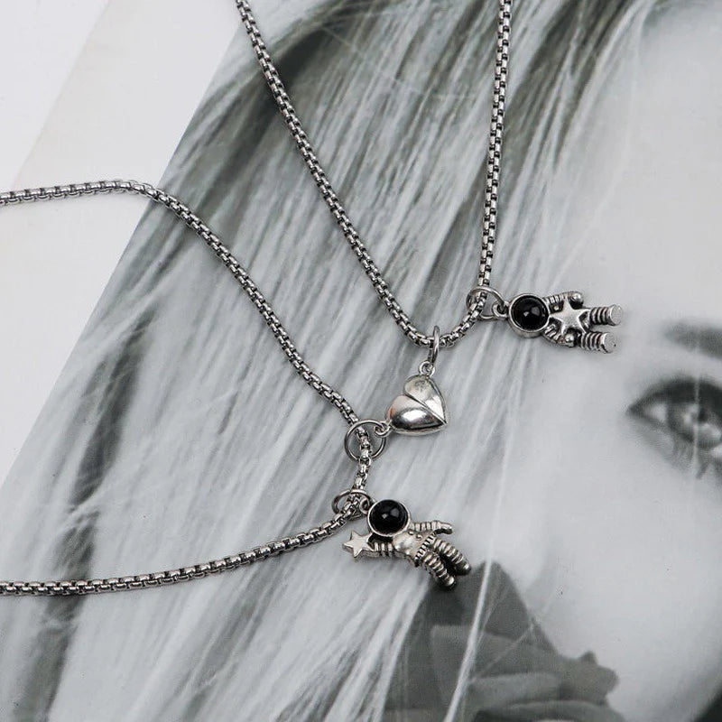 Couple Astronaut Magnet Pendant