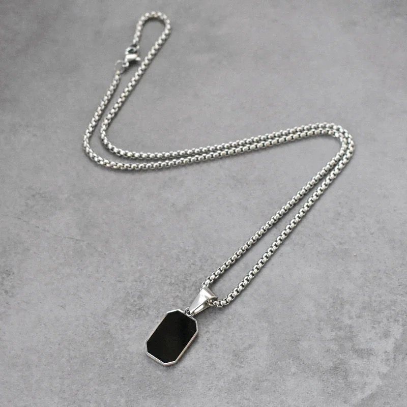 Rectangular pendent for Men Women