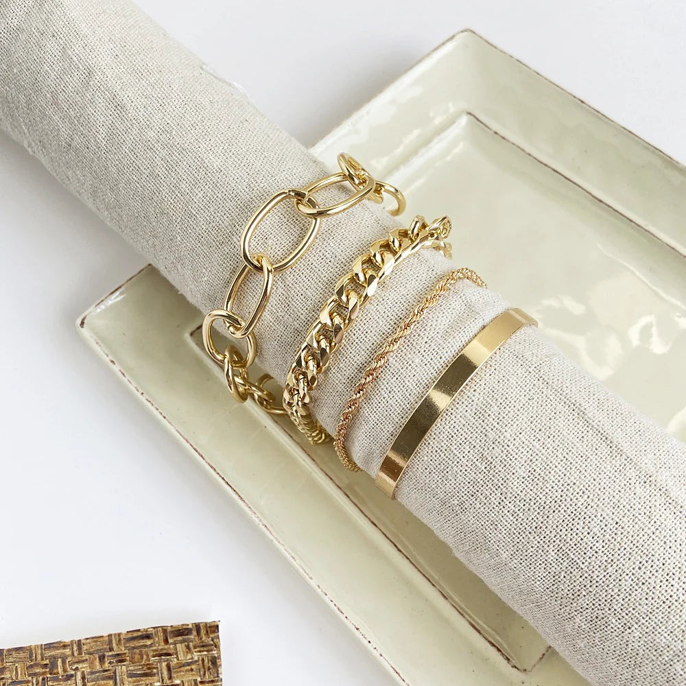 Curb Chain Bracelet Set Golden