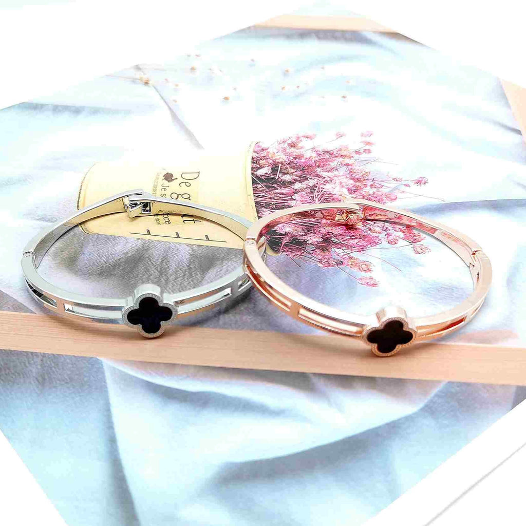 Goodluck Golden Bangle