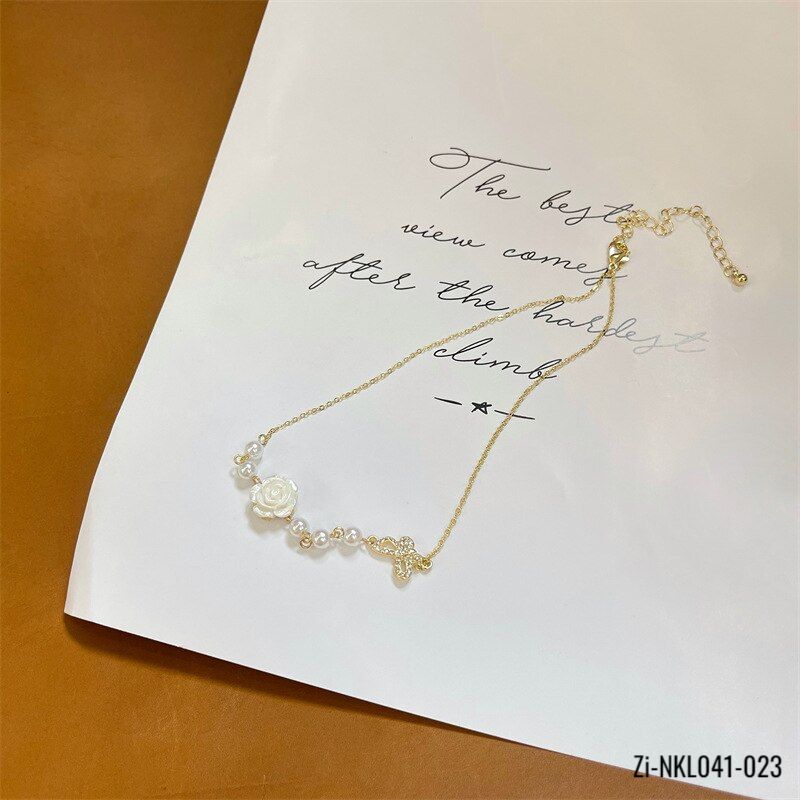 Rose Pearls Butterfly Necklace