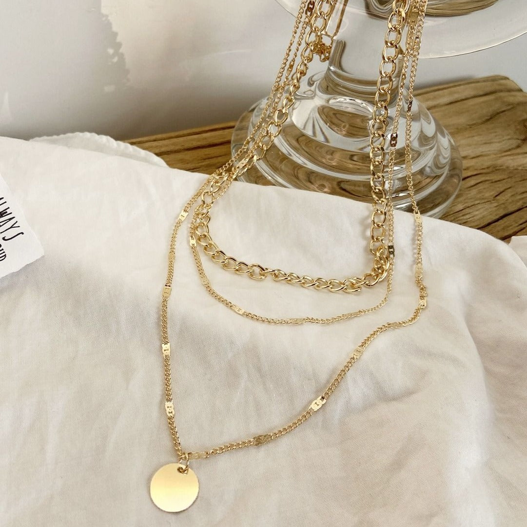 Coin Chain Pendant Golden