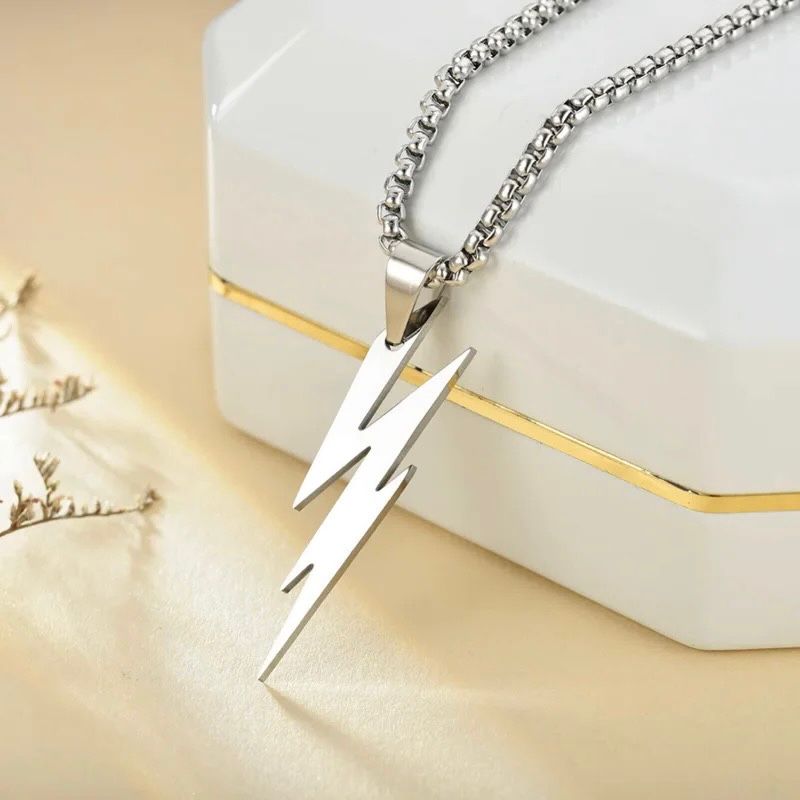 Thunder pendent for Men Women
